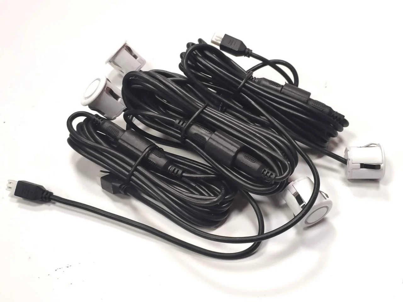 Czujnik cofania/parkowania z wyświetlaczem LED (biały) 4 sensory Peiying — ujęcie 5