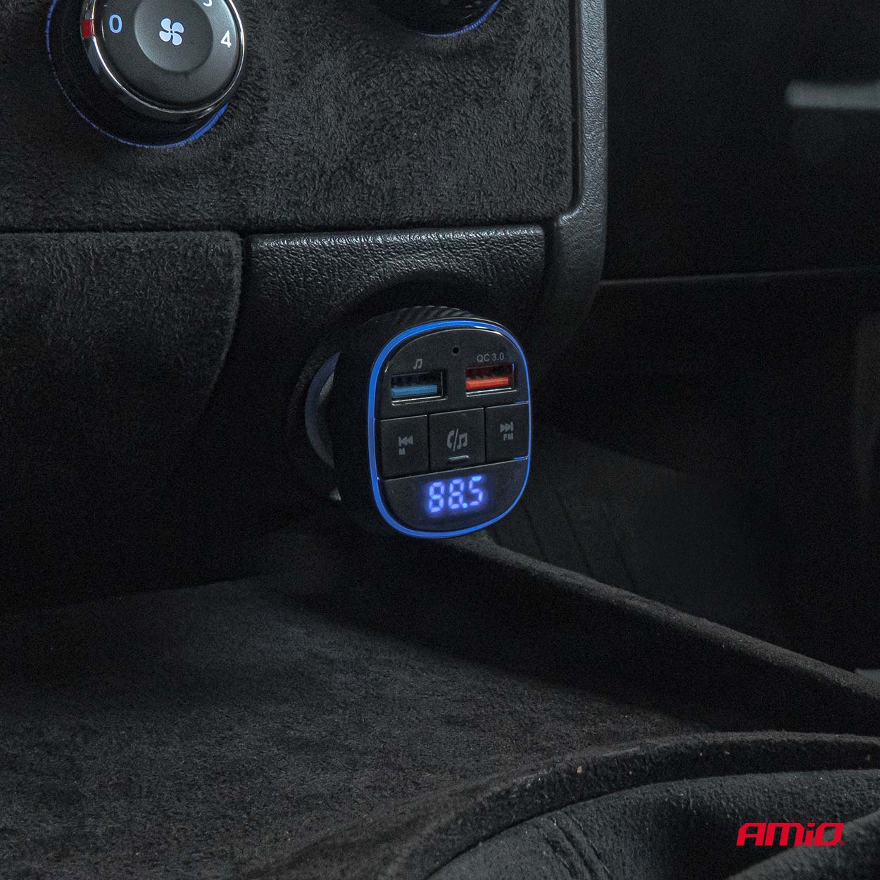 Transmiter samochodowy FM 2×USB-A 12 V 24 V — ujęcie 3