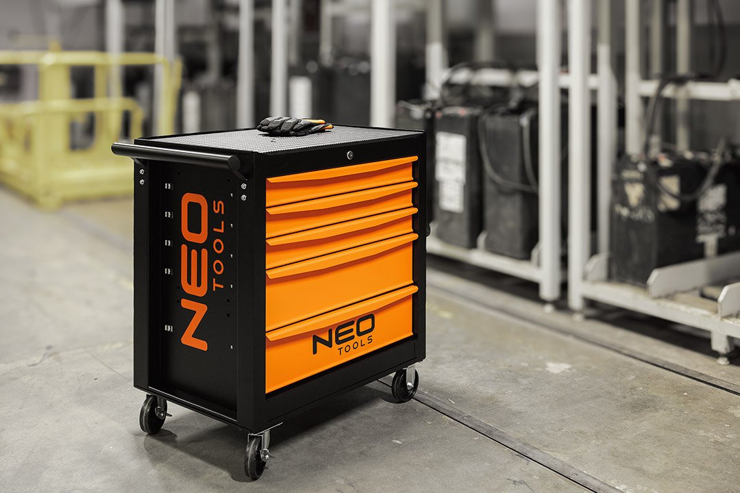 Wózek szafka warsztatowa 5 szuflad, bez wyposażenia NEO TOOLS 84-214 — ujęcie 3
