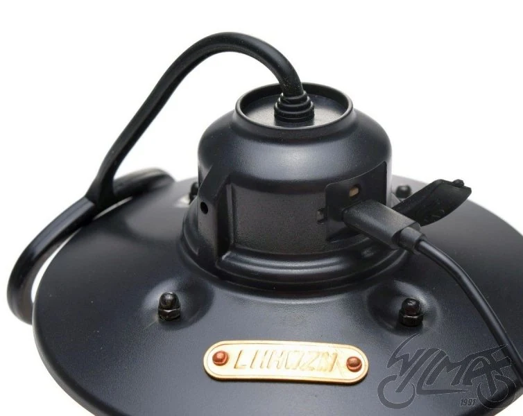 Lampa kempingowa - latarka — ujęcie 2