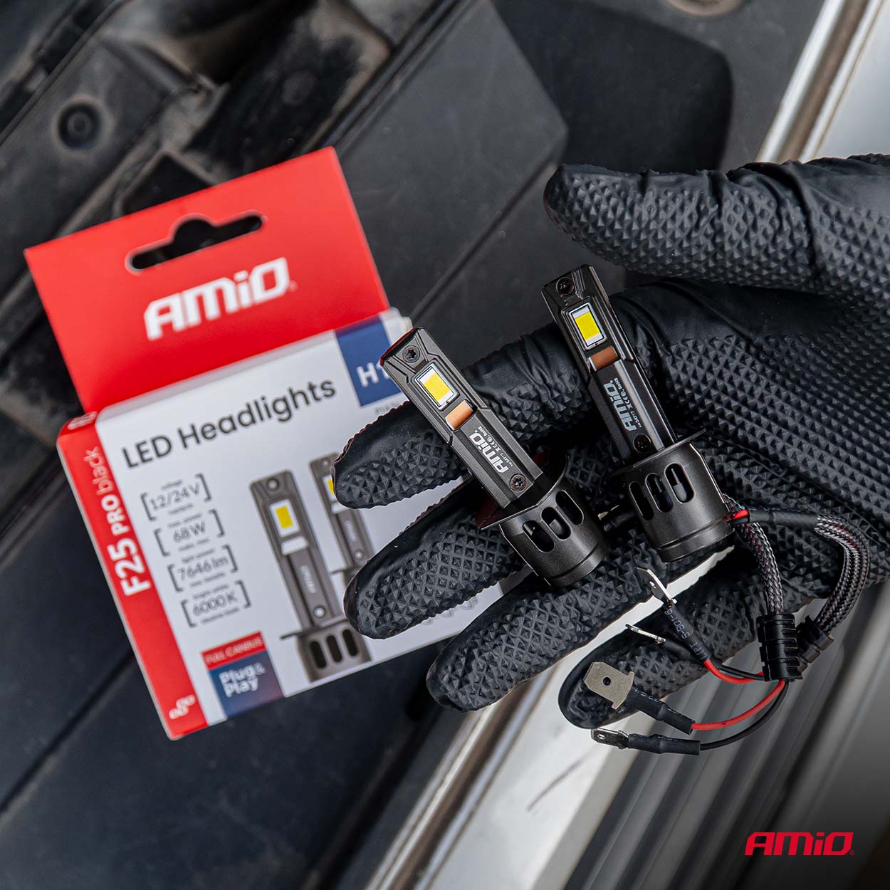 Żarówki samochodowe LED seria F25 PRO BLACK FULL CANBUS H1 68 W 12 V 24 V — ujęcie 3