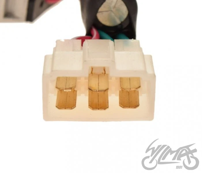Regulator napięcia do Piaggio Vespa 125 E4 E5 — ujęcie 2