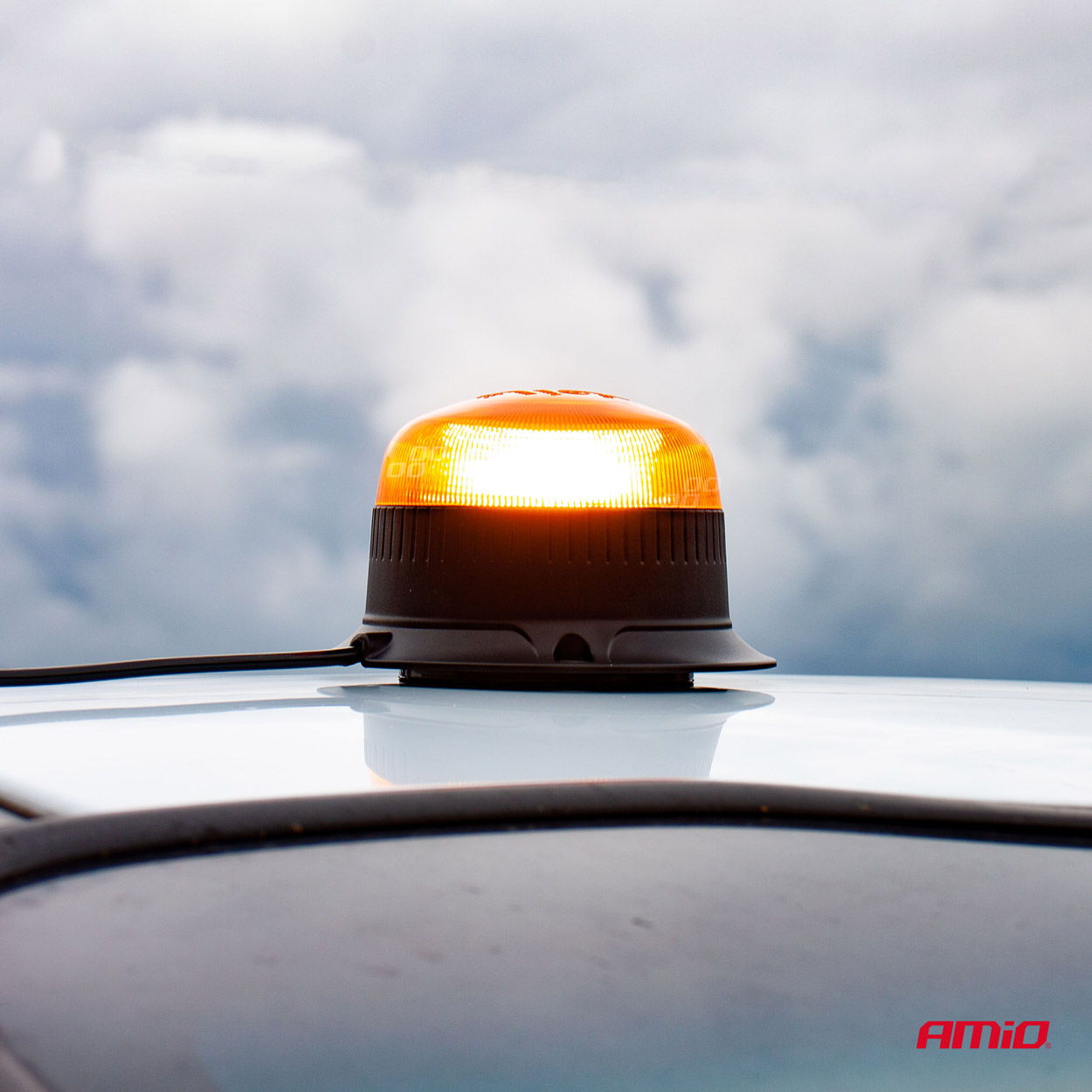 Lampa ostrzegawcza błyskowa mini kogut 18 LED magnes R65 R10 12 V 24 V W21ml — ujęcie 8