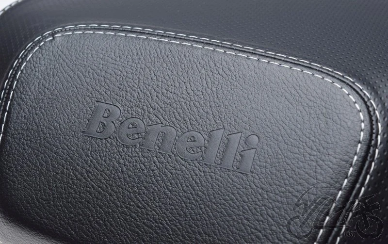 Siedzenie podgrzewane do Benelli TRK 702 — ujęcie 2