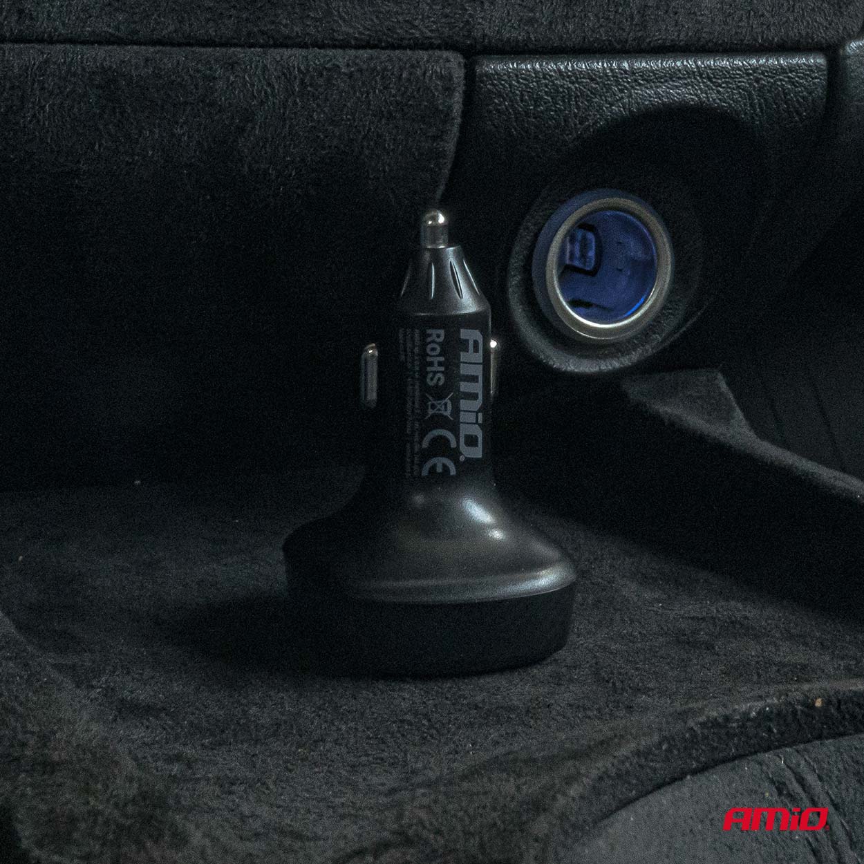 Transmiter samochodowy FM 2×USB-A 12 V 24 V — ujęcie 4