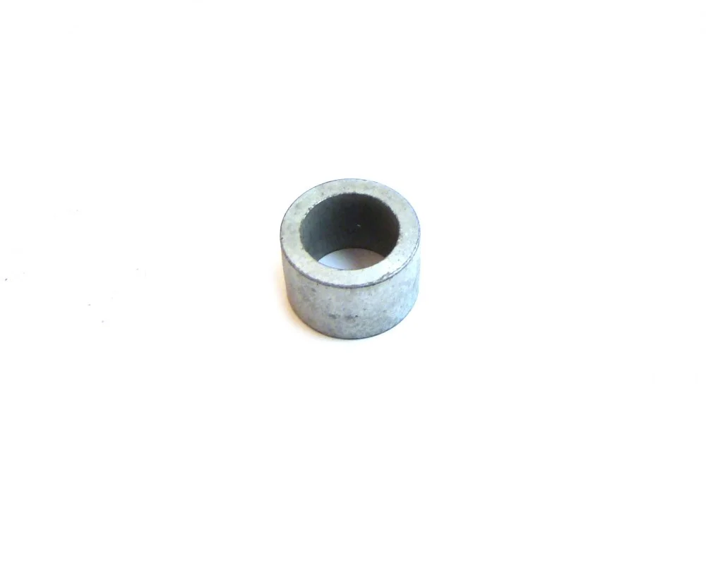 Ferro 601/602/603/605 tulejka (17,5 × 25 × 16,5) (lewa) wahacza podłużnego