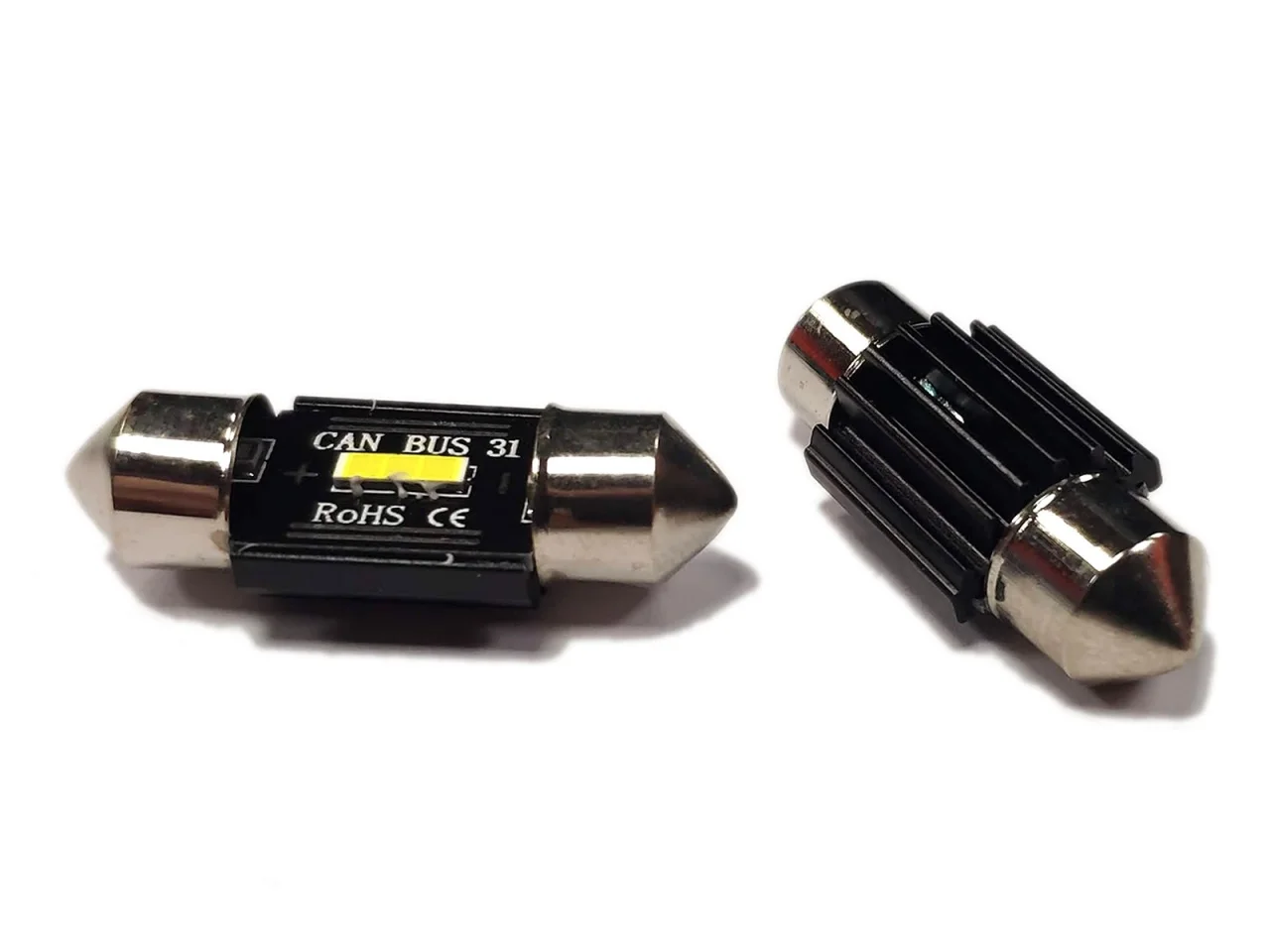 Żarówka rurkowa SV8.5 12V/24V 31mm SMD UltraBright 1860 Festoon CANBUS bipolarna biała AMIO (2szt.) — ujęcie 2