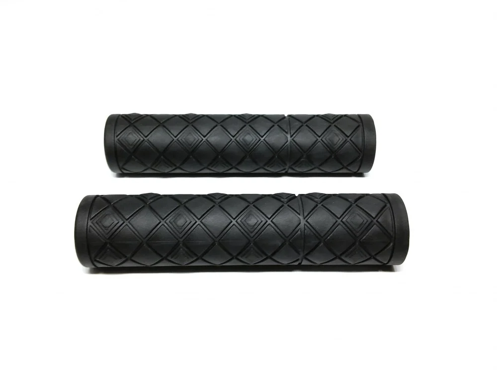 Chwyt kier. gumowy 120 mm karo czarny