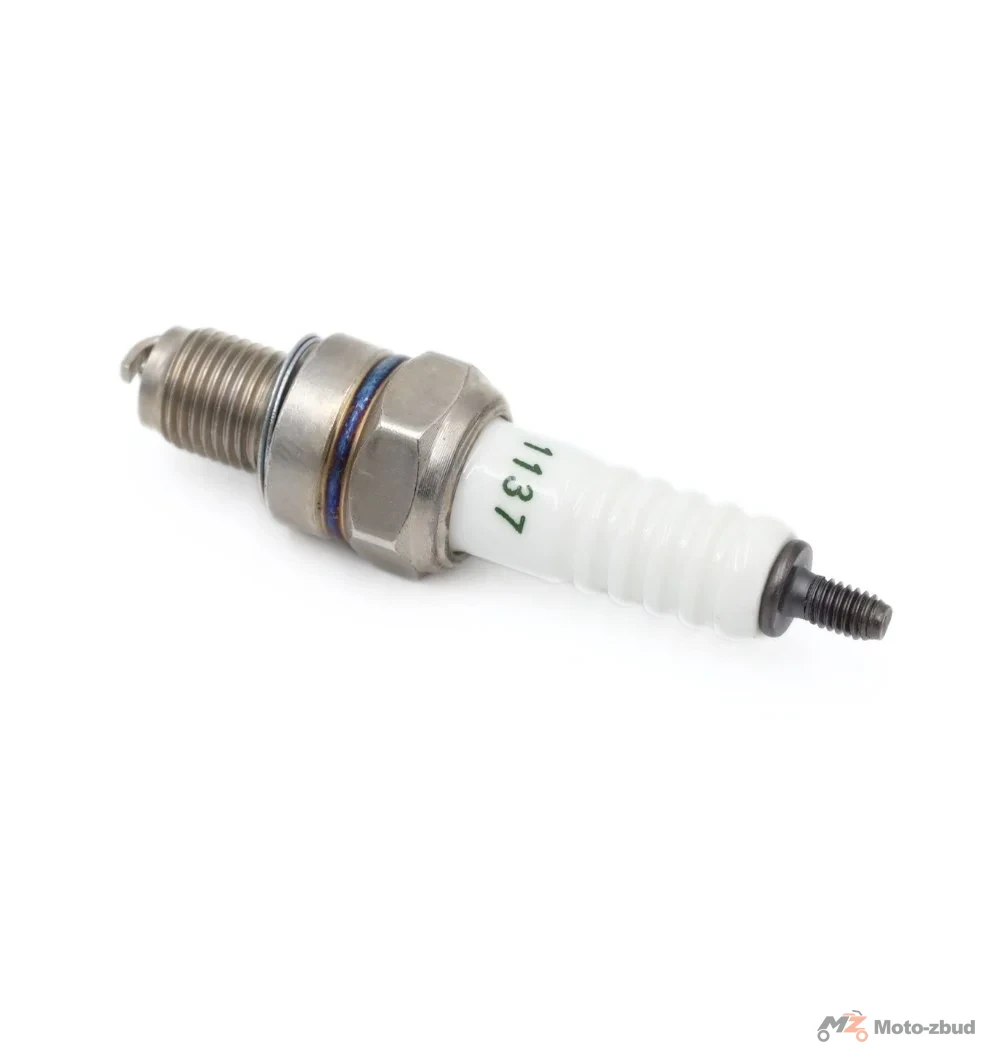 Junak 901/901F/901RS/901 SPORT/902/903/904/905/906 świeca zapłonowa (torch A7T (CZ1137)) — ujęcie 2
