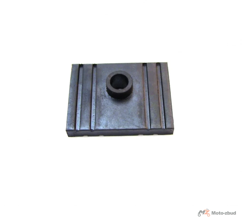 Junak M11/M15 125 cm³/320 cm³ guma mocowania zbiornika paliwa (tył)