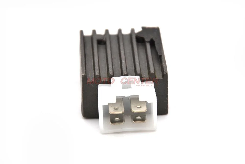 Regulator napięcia 50-125 cm³ skuter motorower 4T Honda Kymco 4-PIN — ujęcie 2