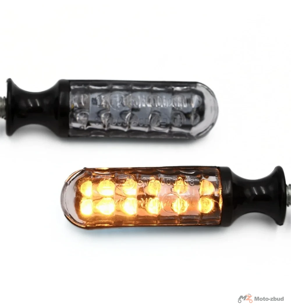 Kierunkowskazy (CH-1013) LED czarne (plastikowe/ podłużne / krótkie ramie) — ujęcie 3
