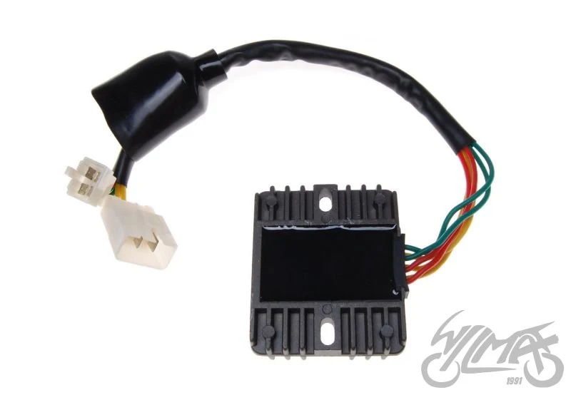 Regulator napięcia do Hondy CBR900RR — ujęcie 2