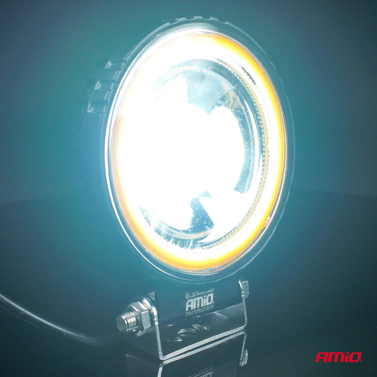 Lampa robocza LED szperacz AWL83 48 W 3600LM 12 V 24 V — ujęcie 3