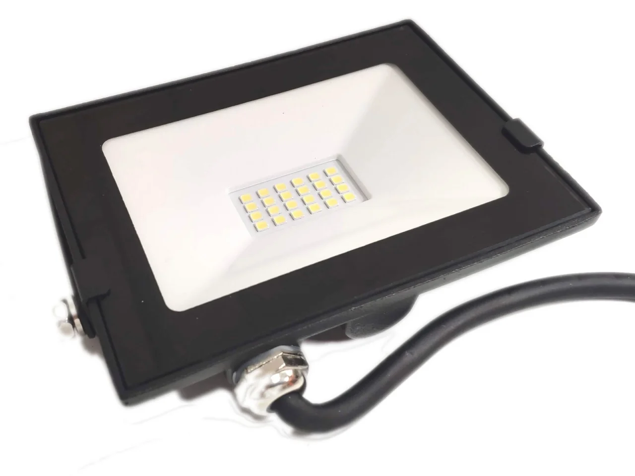 Naświetlacz LED 230V 20W biały zimny — ujęcie 2