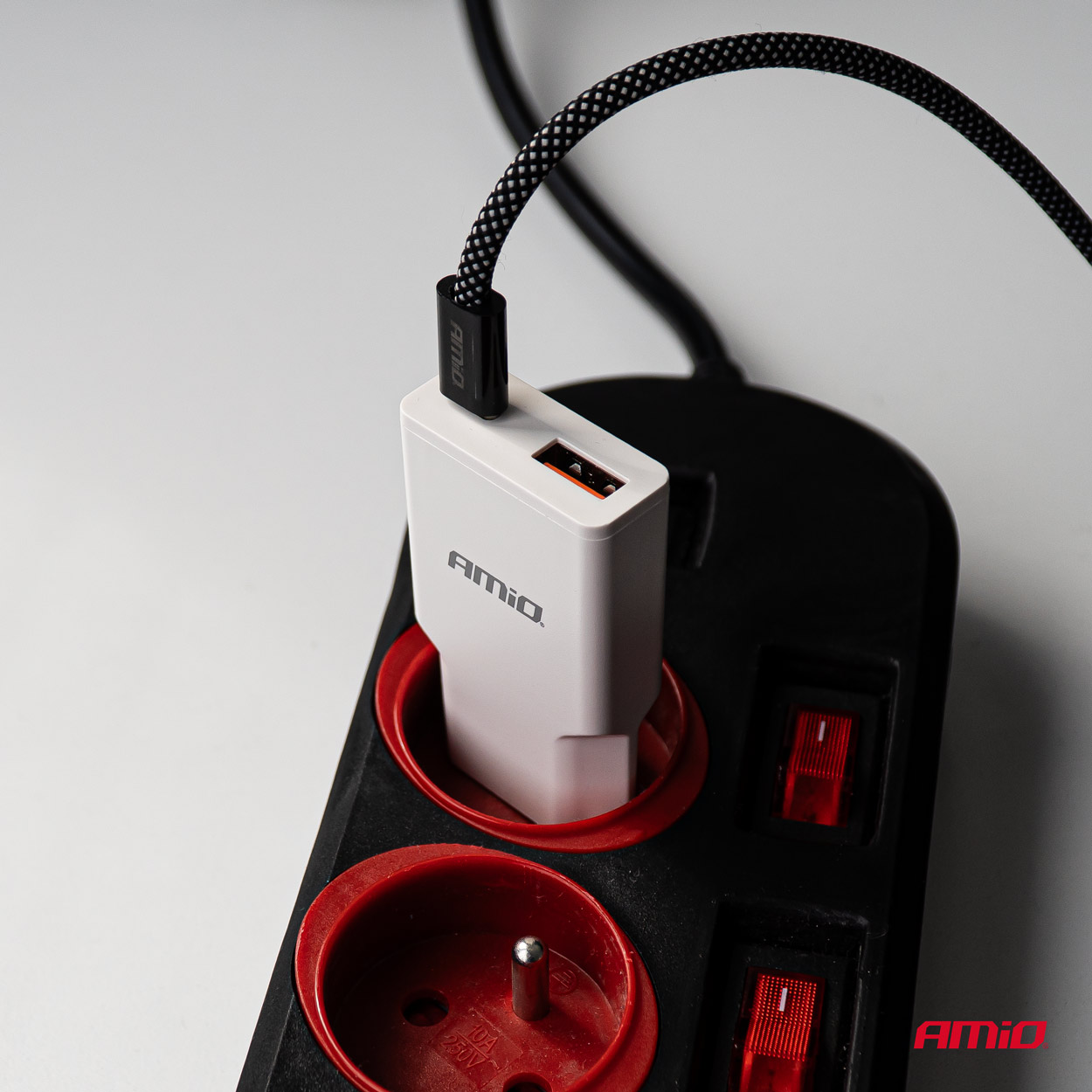 Ładowarka sieciowa 230 V 20 W GaN USB-C USB-A — ujęcie 2