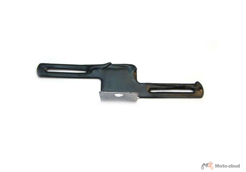 Silnik 4-SUW 125 cm³ uchwyt przewod iskrownika i impulsatora (przy osłonie wentylatora)