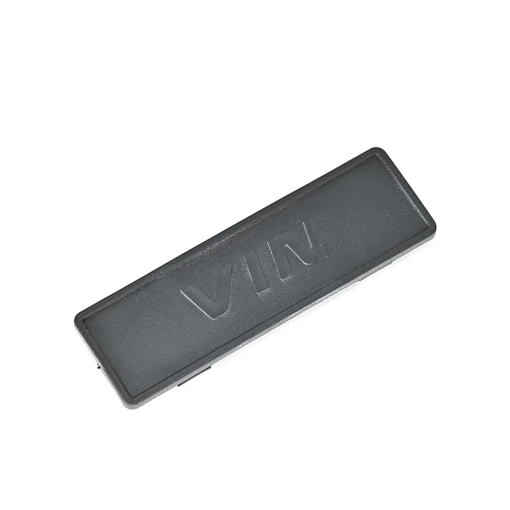 Junak 712 pokrywka nr. vin (37,5 × 119,5 mm) — ujęcie 1