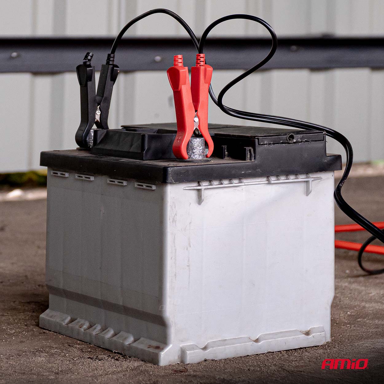 Prostownik cyfrowy AGM GEL STD LFP MAX 5A 6 V 12 V PRO — ujęcie 4