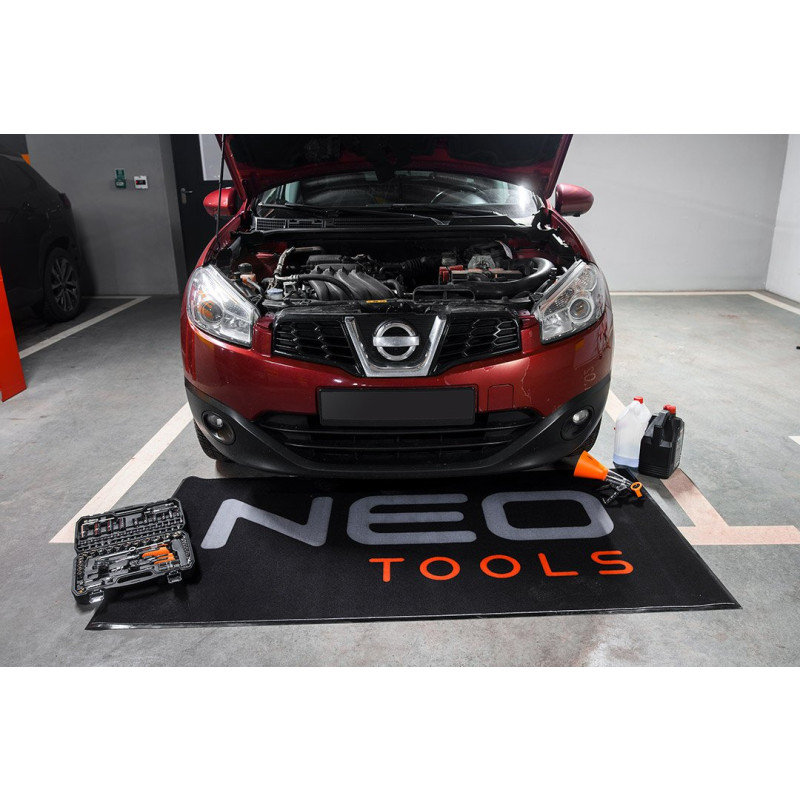 Mata środowiskowa / mata chłonna oleje/Płyny eksploatacyjne 200×100 cm NEO TOOLS 10-600 — ujęcie 2