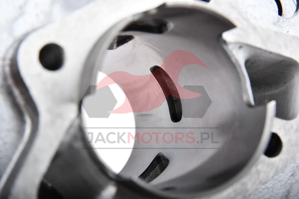 Cylinder Simson S50 63/4 sport MK2 + tłok MEGU / Barikit kpl. · tłok MEGU 1P — ujęcie 2