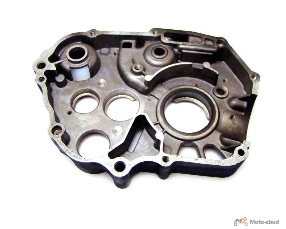 Junak 901/901F/902/901RS/901 SPORT/904 karter silnika prawy