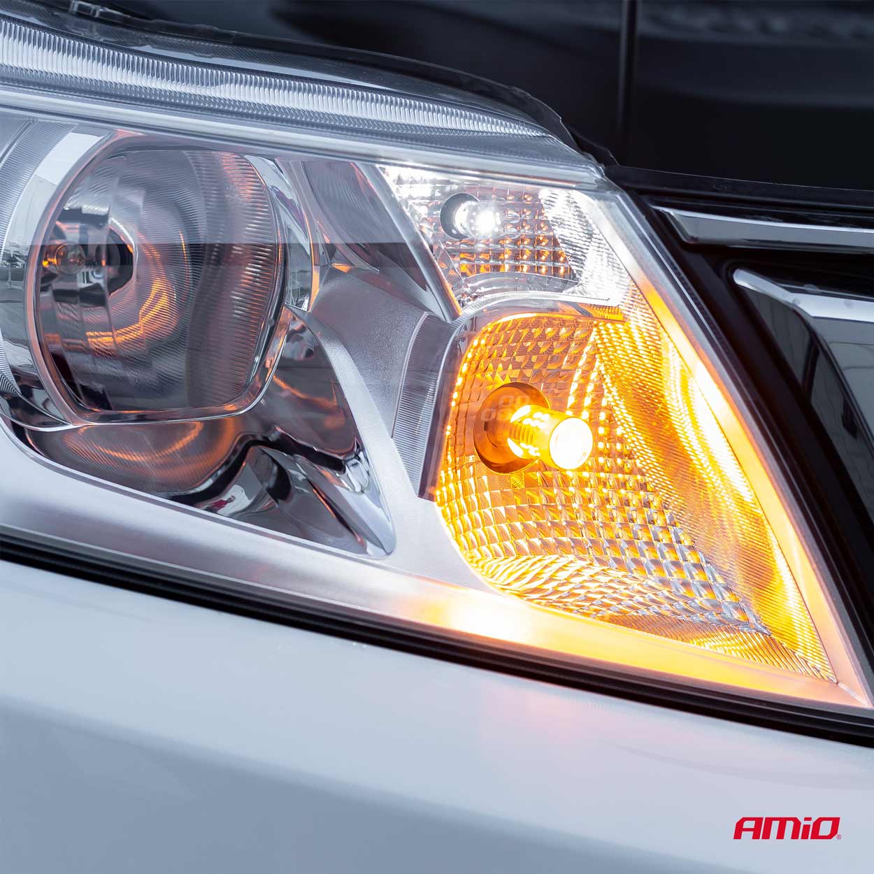 Żarówki LED CANBUS BAU15S PY21W Pomarańczowa Amber 12 V 24 V — ujęcie 2