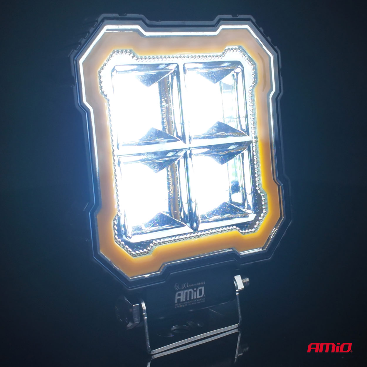 Lampa robocza LED szperacz AWL84 48 W 4800LM 12 V 24 V — ujęcie 3