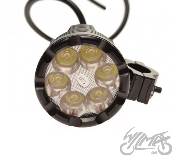 Zestaw lamp przeciwmgielnych LED do BMW R 1200 GS i Adventure — AW2486 — ujęcie 3