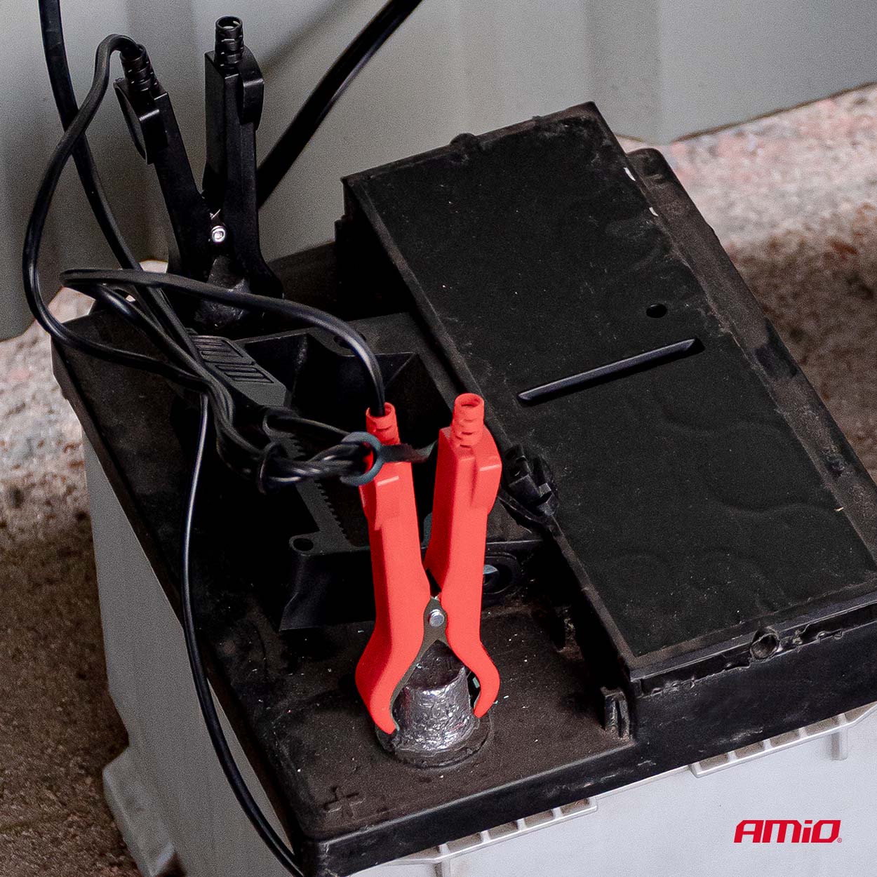 Prostownik cyfrowy AGM GEL STD LFP MAX 8A 12 V 24 V PRO HOOK — ujęcie 7