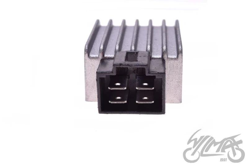 Regulator napięcia 4T — ujęcie 3