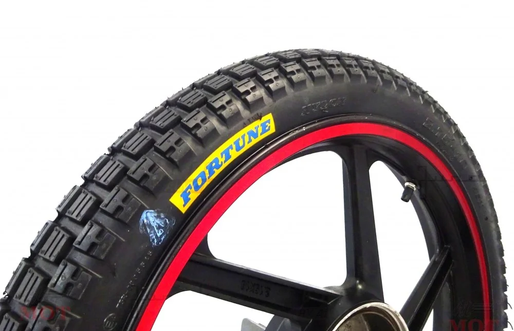 Opona motocyklowa 18 × 3.00 M879