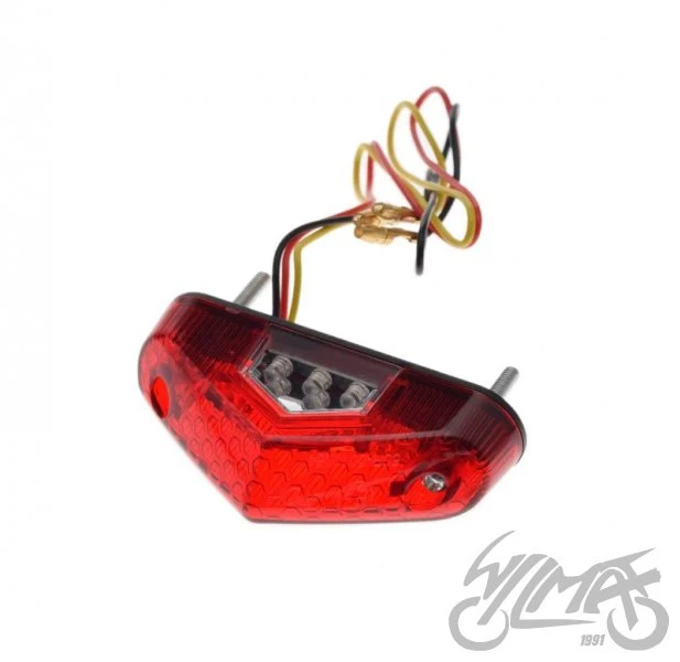Lampa tylna LED CN, czerwony klosz — AM9901C