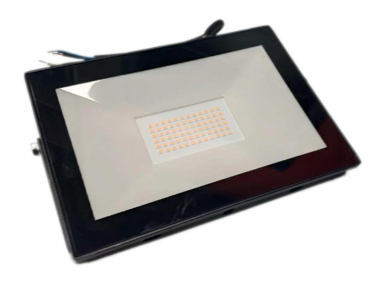 Naświetlacz LED 230V 50W biały ciepły — ujęcie 4