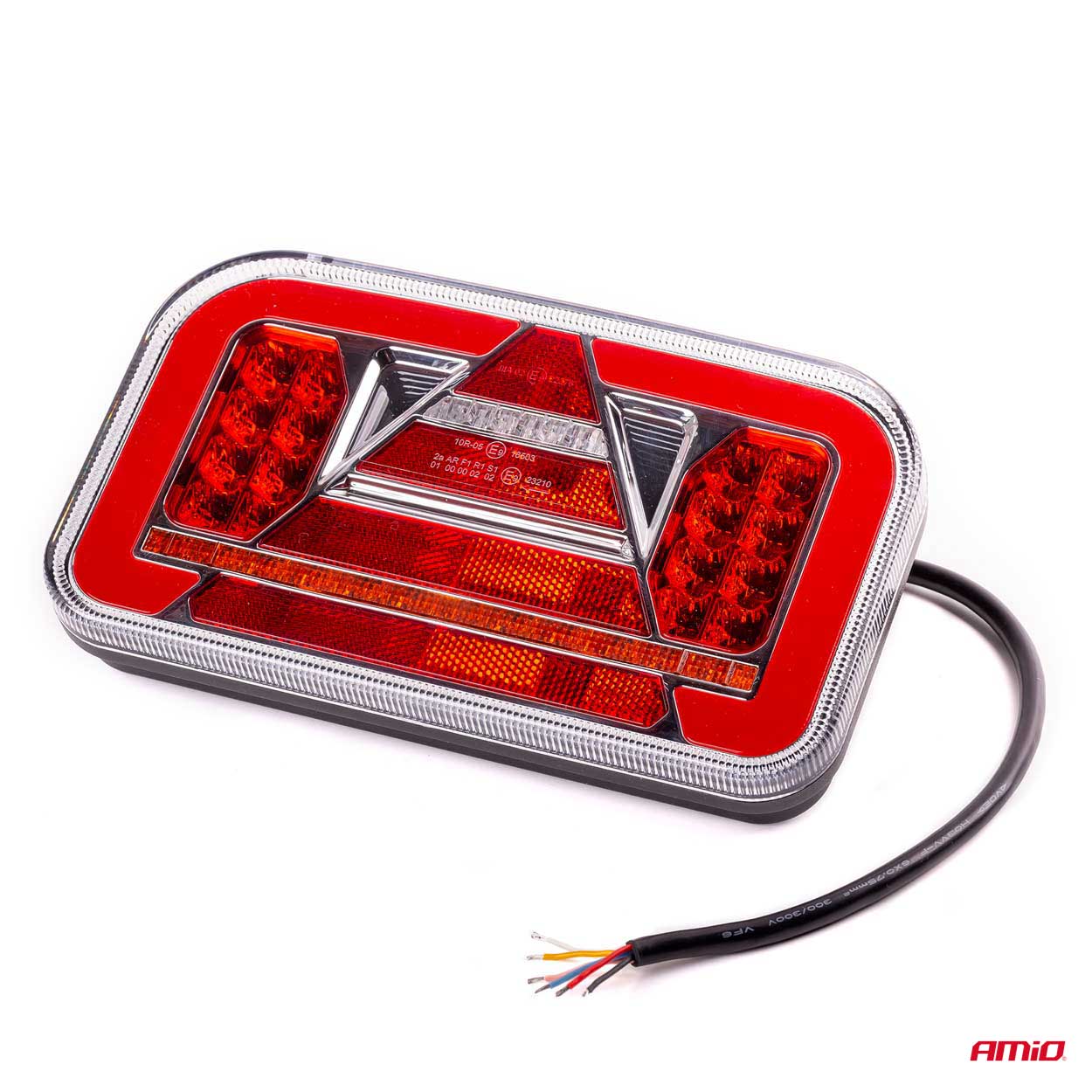 Lampa tylna zespolona LED AMiO RCL-03-L dynamiczna lewa — ujęcie 3