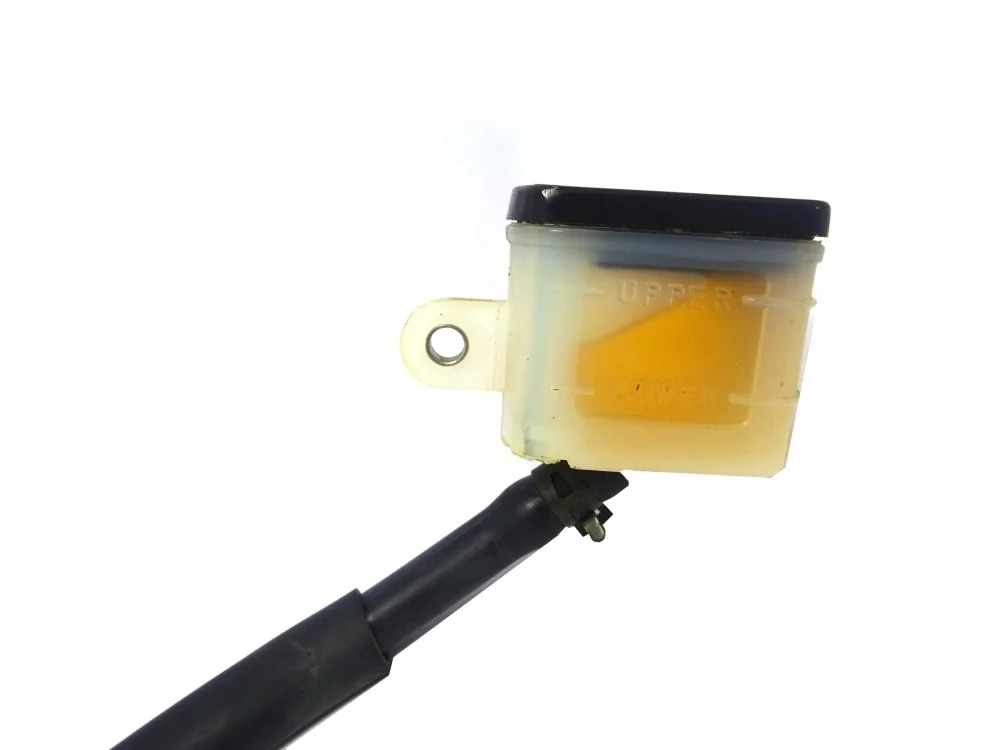 Junak RS125 pro pompa hamulca hydraulicznego tył kpl. (ze zbiorniczkiem) — ujęcie 2
