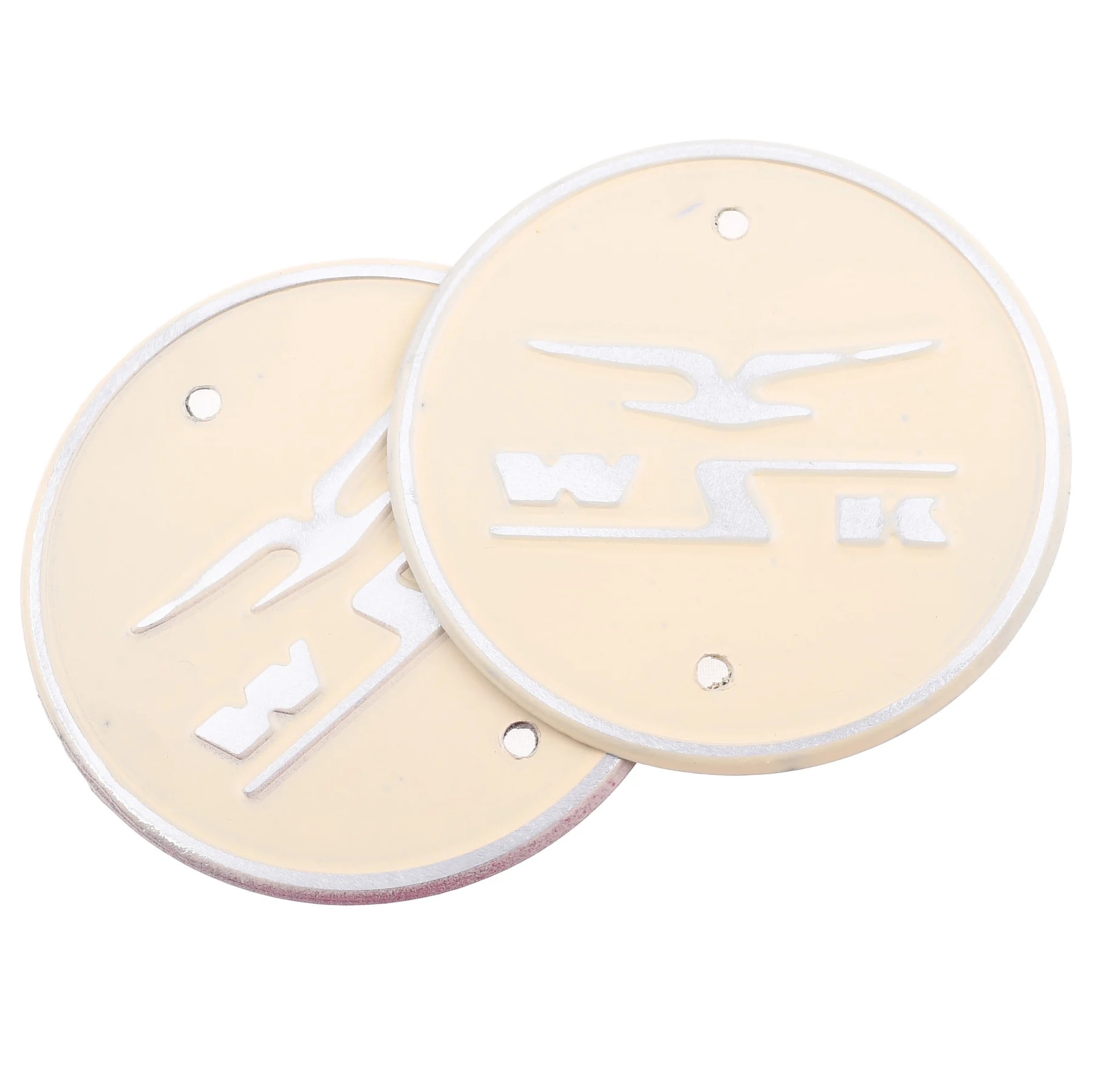 Emblemat zbiornika paliwa WSK aluminium tłoczony przykręcany kremowy kpl. PL — ujęcie 1