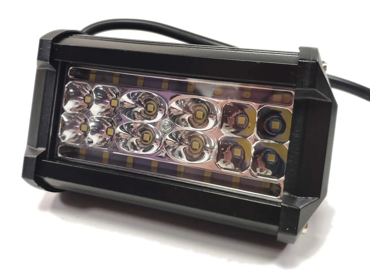 Halogen / Lampa robocza / Serwisowa 12/24V 28 LED 2240 lm — ujęcie 3