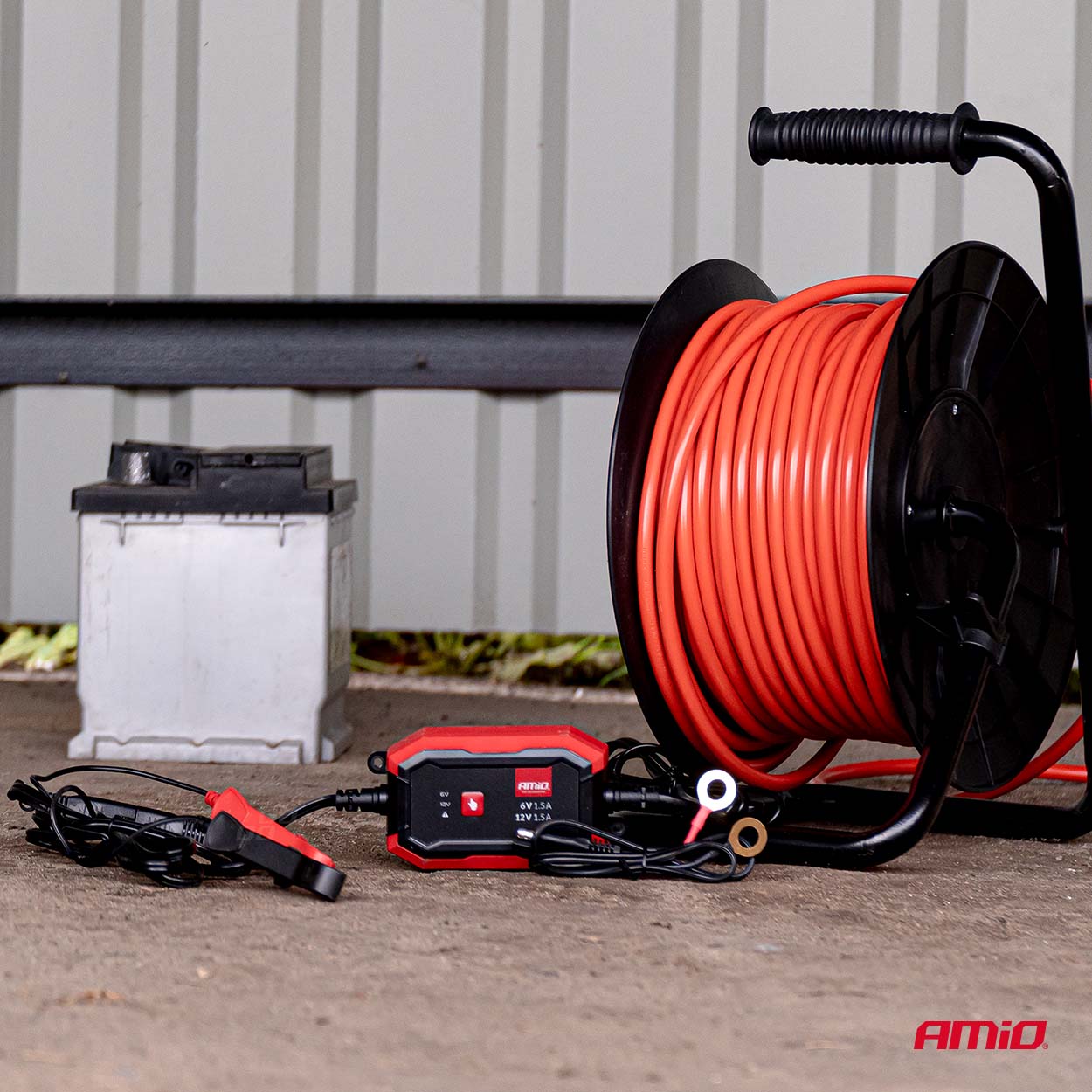 Prostownik cyfrowy AGM GEL STD LFP MAX 1,5A 6 V 12 V — ujęcie 2