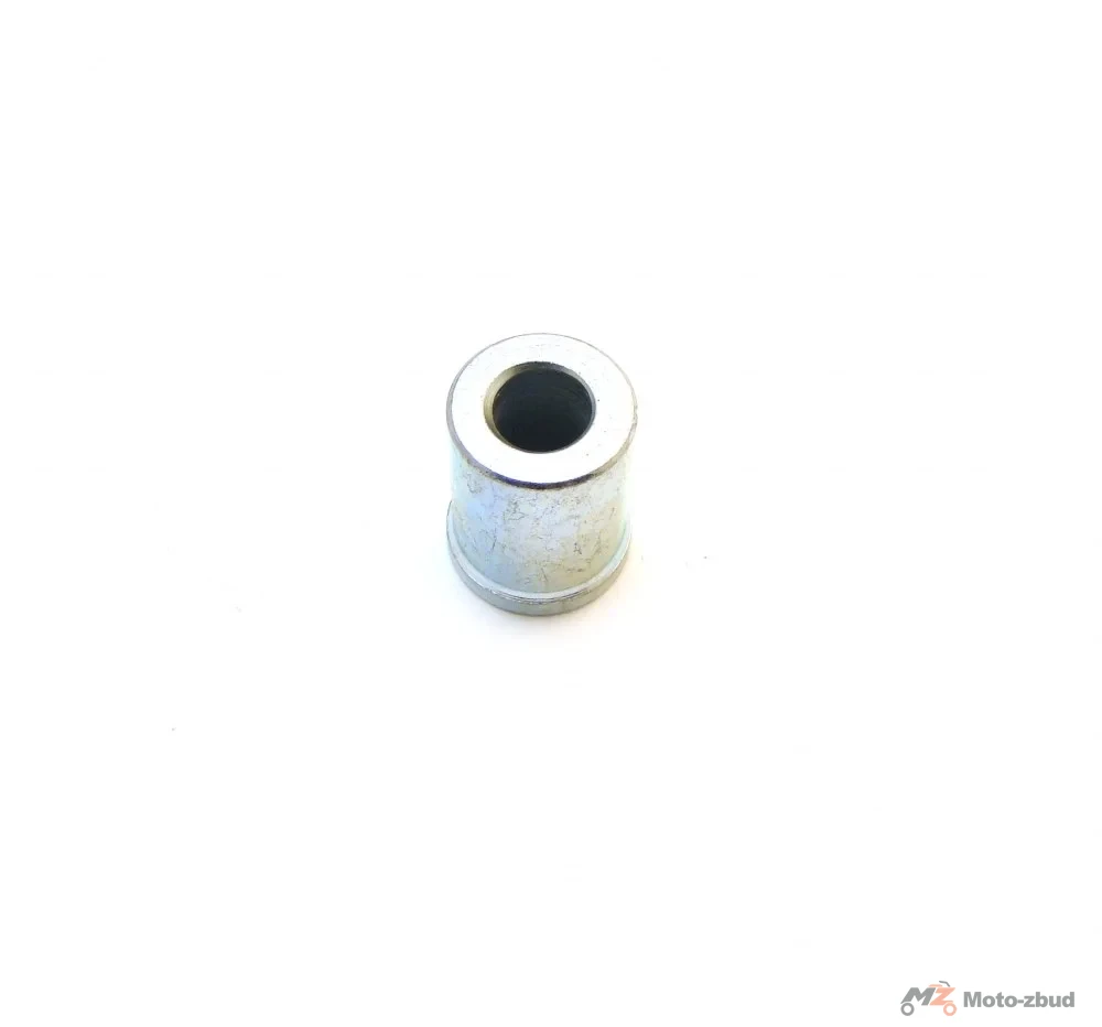 Junak M11 320 cm³ tulejka (15,5 × 31,5 × 39) osi koła tył (prawa) (nowy typ)