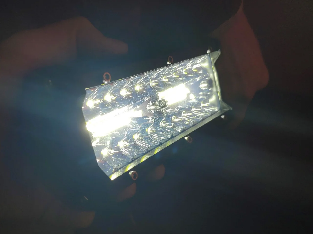 Halogen / Lampa robocza / Serwisowa 12/24V 40 LED 3200 lm — ujęcie 2