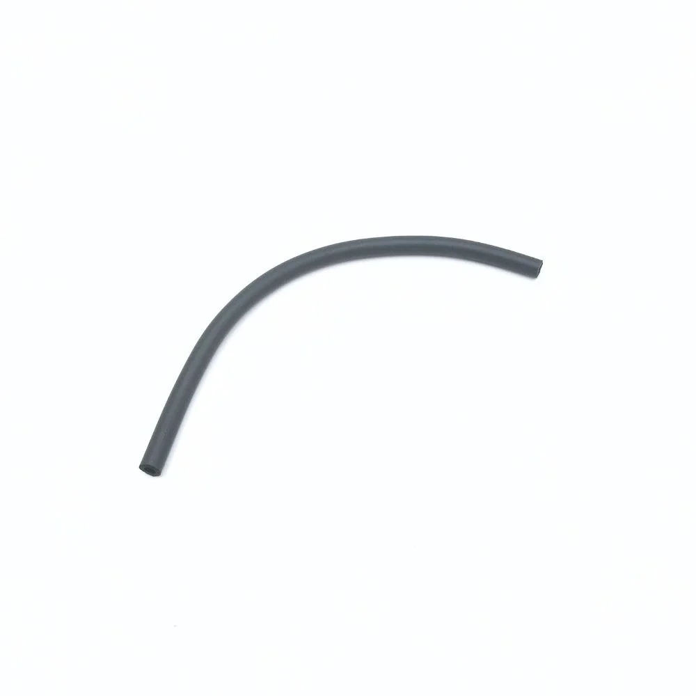 Junak 712 wężyk paliwowy (dł.cał.23 cm) — ujęcie 1