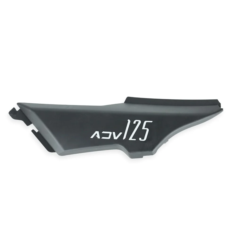 Junak ADV125 osłona boczna lewa czarny mat (z nalepką) — ujęcie 2