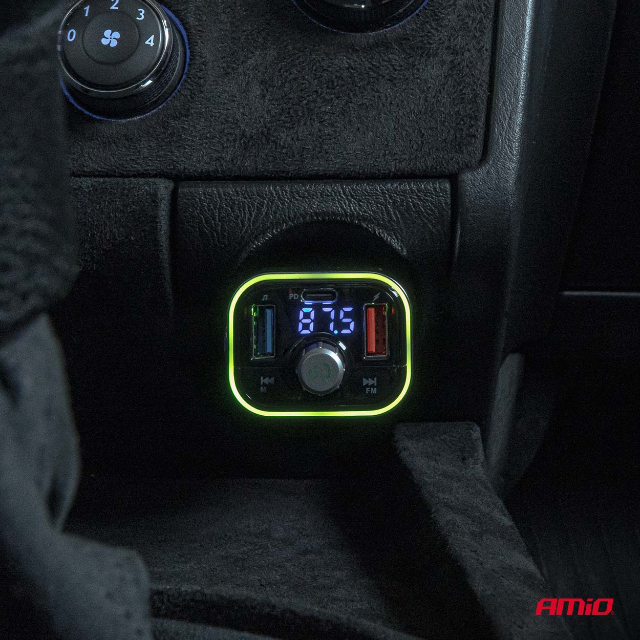 Transmiter samochodowy FM 2×USB-A 1×USB-C microSD 12 V 24 V — ujęcie 3