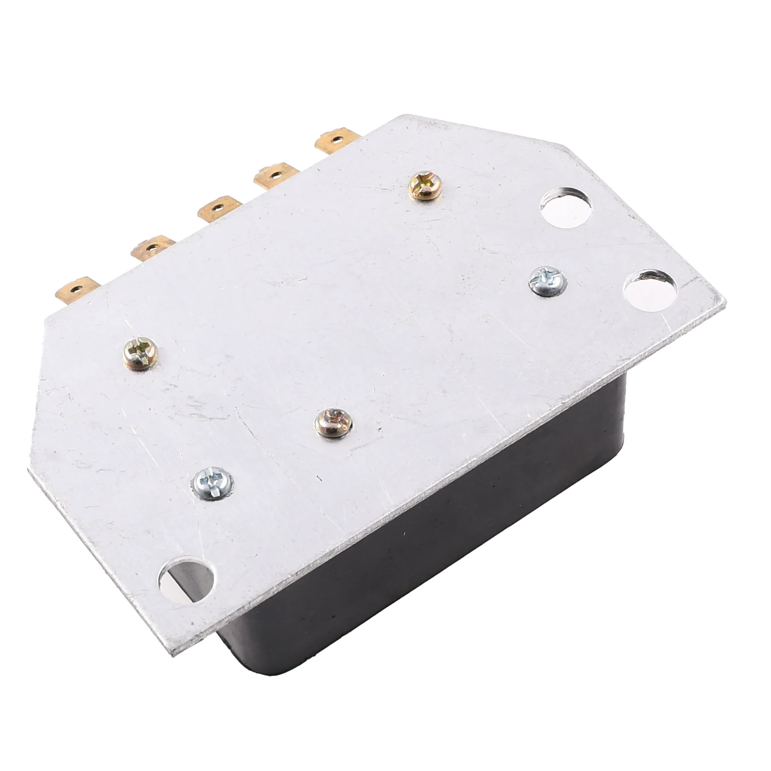 Regulator napęcia elektroniczny 6 V MZA — ujęcie 2