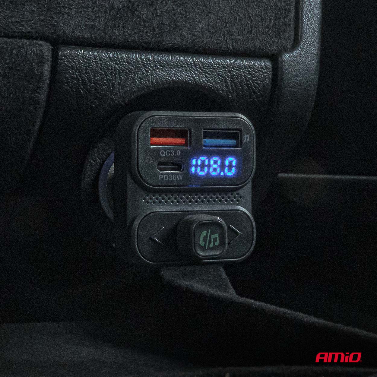 Transmiter samochodowy FM 2×USB-A 1×USB 12 V 24 V — ujęcie 2
