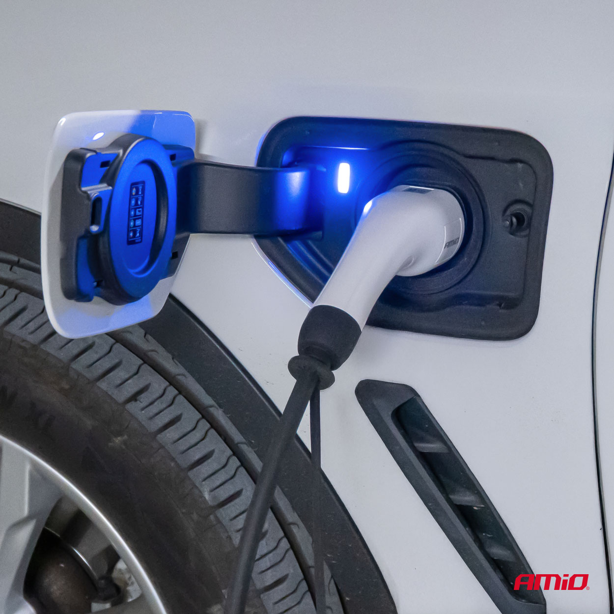 Ścienna ładowarka samochodu elektrycznego EV wallbox trójfazowa 11kW 16A 400V — ujęcie 5