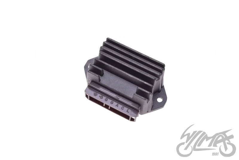 Regulator napięcia do Piaggio Gilera Aprilia — ujęcie 1