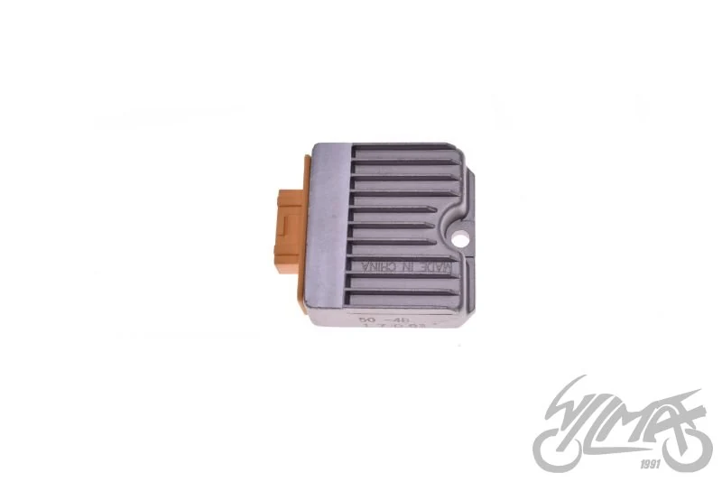 Regulator napięcia do Piaggio 50 — ujęcie 2
