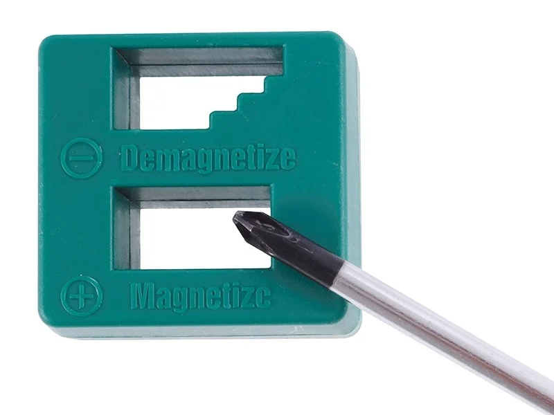Magnetyzer / demagnetyzer WKRĘTAKÓW ŚRUB BITÓW — ujęcie 3